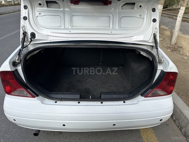 Ford Focus 2003, 196,000 km - 2.0 л - Bakı