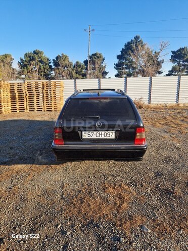 Mercedes C 240 2000, 133,336 km - 2.4 л - Şəmkir
