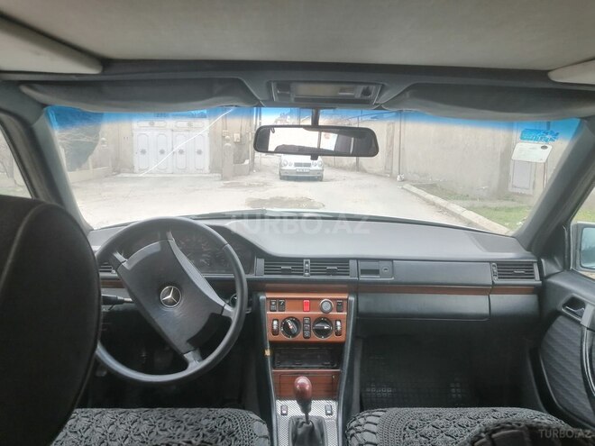 Mercedes E 300 1991, 668,560 km - 3.0 л - Bakı