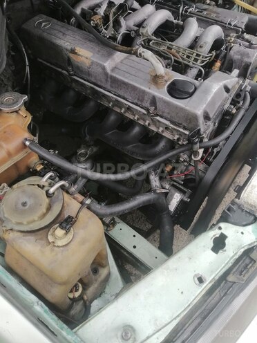Mercedes E 300 1991, 668,560 km - 3.0 л - Bakı