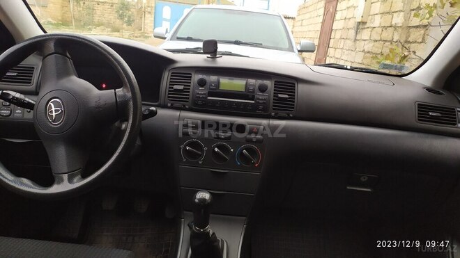 Toyota Corolla 2005, 283,111 km - 1.4 l - Bakı