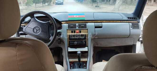 Mercedes E 230 1997, 235,123 km - 2.3 l - Xırdalan
