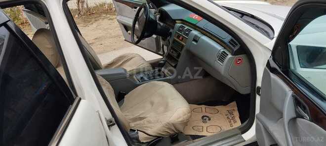 Mercedes E 230 1997, 235,123 km - 2.3 l - Xırdalan