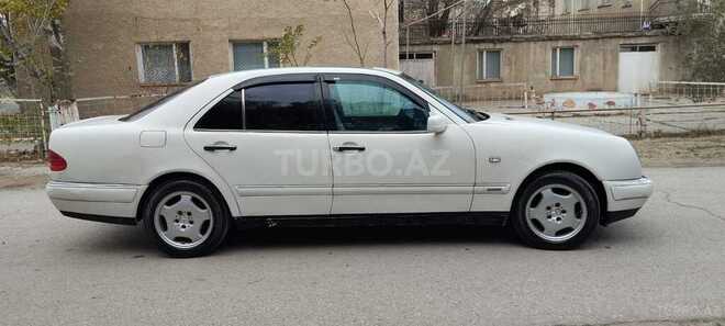 Mercedes E 230 1997, 235,123 km - 2.3 l - Xırdalan