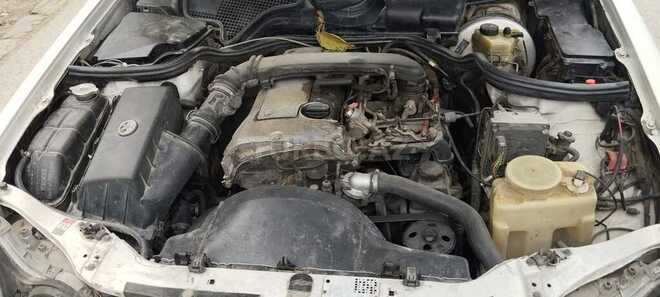 Mercedes E 230 1997, 235,123 km - 2.3 l - Xırdalan