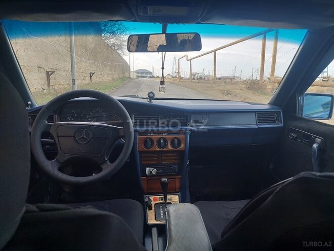 Mercedes 190 1992, 235,632 km - 2.0 l - Bakı