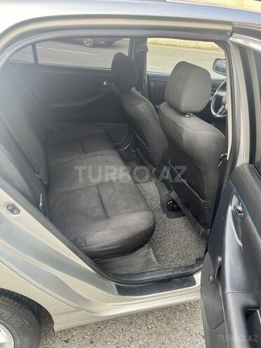 Toyota Corolla 2005, 264,000 km - 1.4 l - Bakı