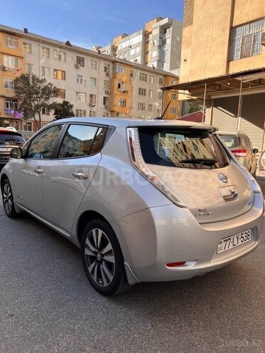 Nissan Leaf 2015, 141,622 km - 0.0 l - Bakı