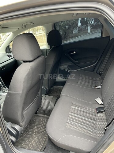 Volkswagen Polo 2018, 109,000 km - 1.6 l - Bakı