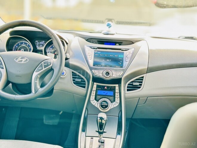 Hyundai Elantra 2013, 63,300 km - 1.8 l - Bakı