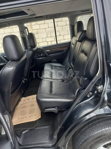 Mitsubishi Pajero 2007, 196,000 km - 3.0 l - Bakı