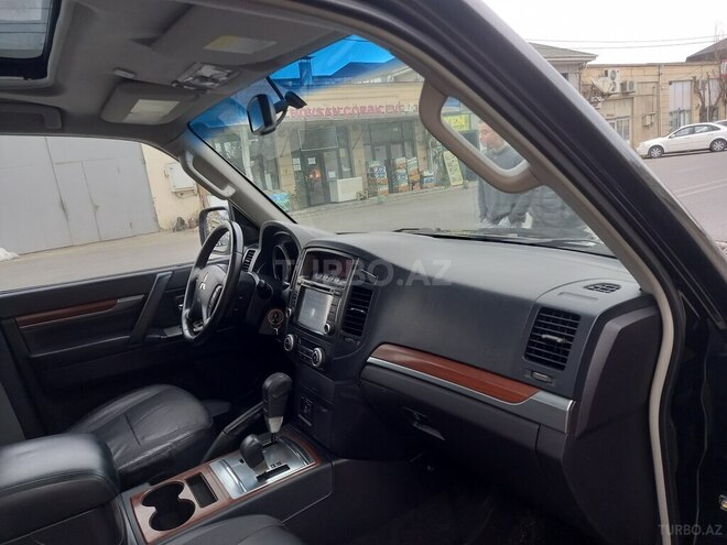 Mitsubishi Pajero 2007, 196,000 km - 3.0 l - Bakı