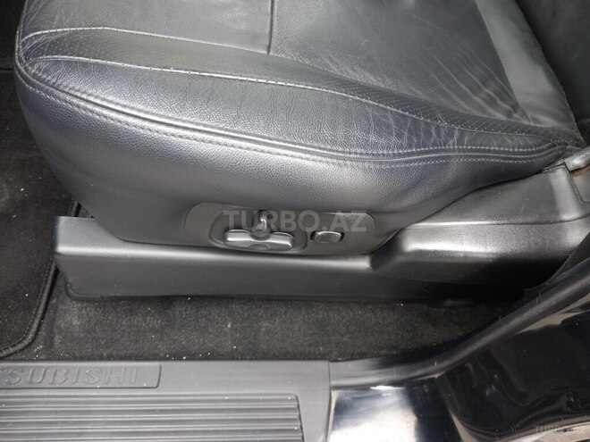 Mitsubishi Pajero 2007, 196,000 km - 3.0 l - Bakı