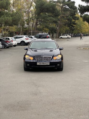 Mercedes C 240 2002, 442,240 km - 2.6 л - Bakı