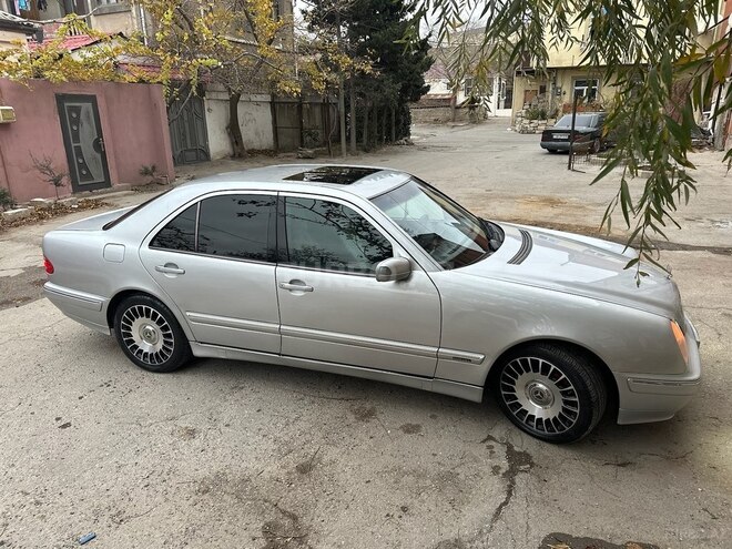 Mercedes E 280 2000, 263,551 km - 2.8 l - Bakı