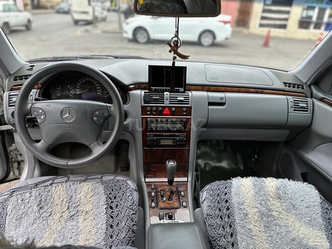 Mercedes E 280 2000, 263,551 km - 2.8 l - Bakı