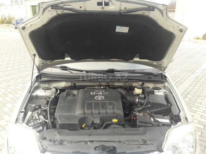 Toyota Corolla 2004, 252,853 km - 1.4 l - Bakı