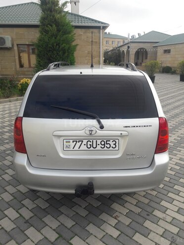 Toyota Corolla 2004, 252,853 km - 1.4 l - Bakı