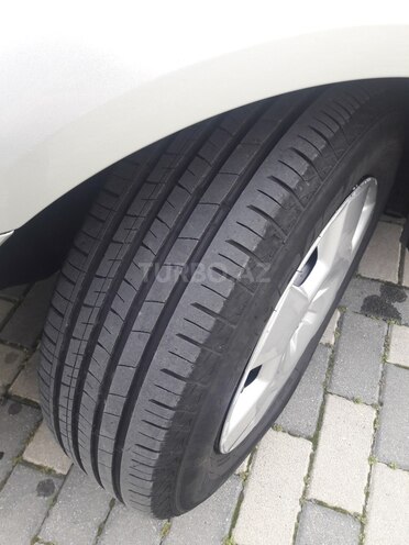 Toyota Corolla 2004, 252,853 km - 1.4 l - Bakı