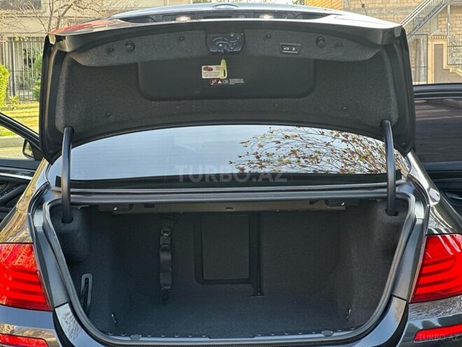 BMW 528 2013, 158,600 km - 2.0 l - Gəncə