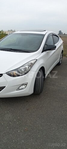 Hyundai Elantra 2013, 240,000 km - 1.8 л - Qəbələ