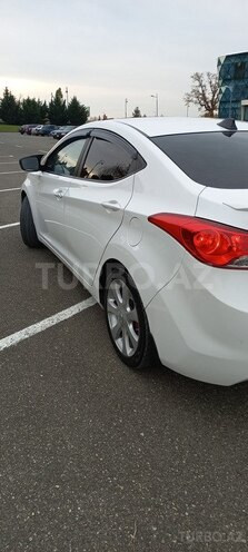 Hyundai Elantra 2013, 240,000 km - 1.8 л - Qəbələ