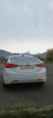 Hyundai Elantra 2013, 240,000 km - 1.8 л - Qəbələ