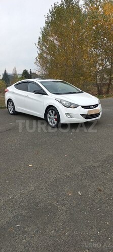 Hyundai Elantra 2013, 240,000 km - 1.8 л - Qəbələ