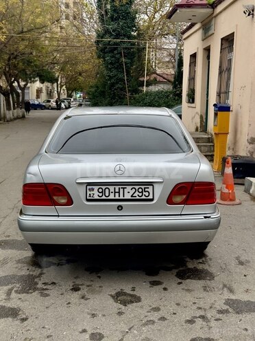 Mercedes E 240 1998, 471,445 km - 2.4 l - Bakı