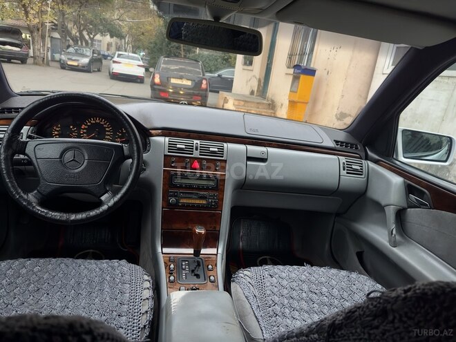 Mercedes E 240 1998, 471,445 km - 2.4 l - Bakı
