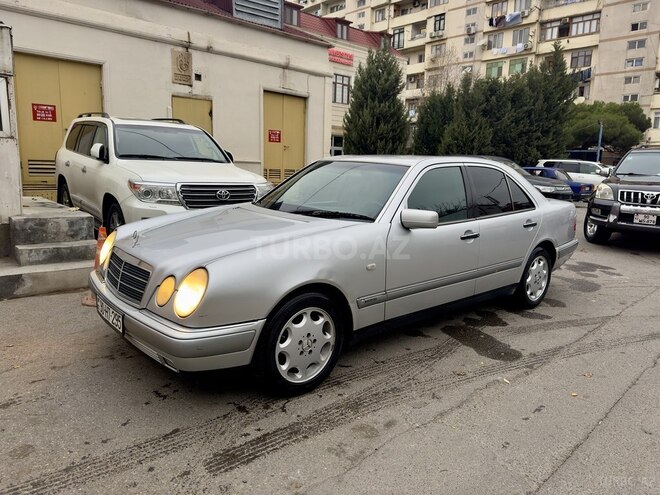 Mercedes E 240 1998, 471,445 km - 2.4 l - Bakı