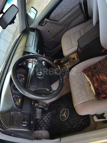 Mercedes C 220 1996, 400,560 km - 2.2 l - Ucar
