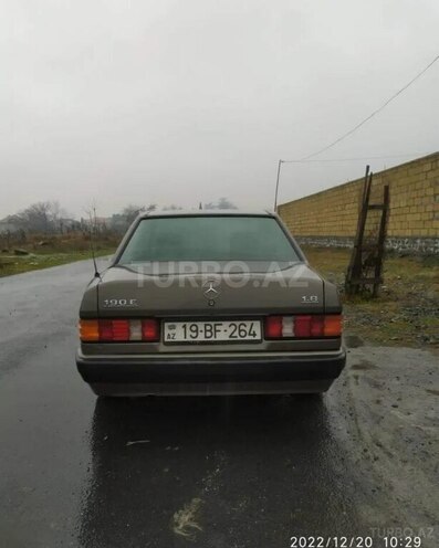 Mercedes 190 1991, 374,369 km - 2.0 l - Ucar