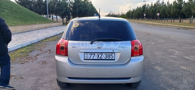 Toyota Corolla 2006, 174,000 km - 1.4 l - Beyləqan