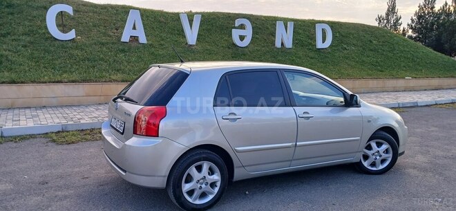 Toyota Corolla 2006, 174,000 km - 1.4 l - Beyləqan