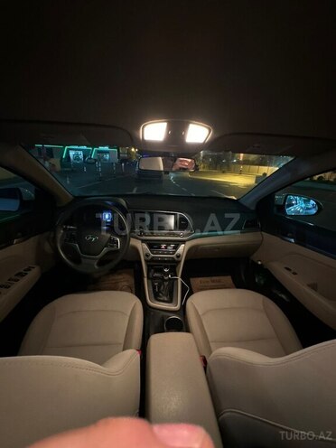 Hyundai Elantra 2017, 137,000 km - 2.0 l - Bakı