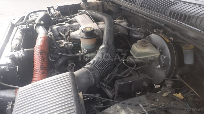 Land Rover Range Rover 1996, 253,620 km - 2.5 l - Yevlax