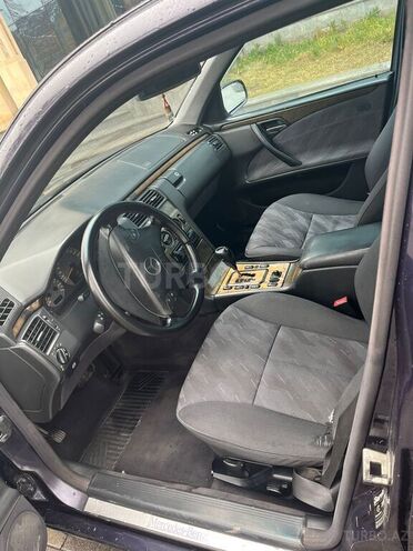 Mercedes E 220 2002, 100,000 km - 2.2 l - Bakı