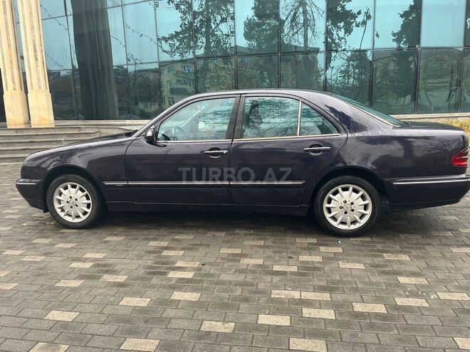 Mercedes E 220 2002, 100,000 km - 2.2 l - Bakı