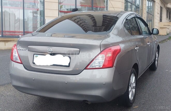 Nissan Sunny 2014, 172,453 km - 1.5 л - Bakı
