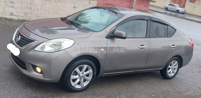 Nissan Sunny 2014, 172,453 km - 1.5 л - Bakı