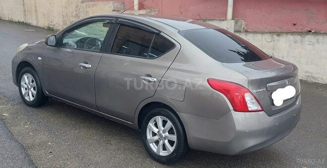 Nissan Sunny 2014, 172,453 km - 1.5 л - Bakı
