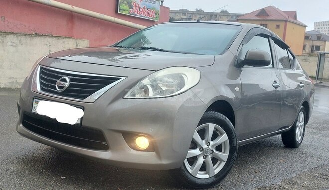 Nissan Sunny 2014, 172,453 km - 1.5 л - Bakı