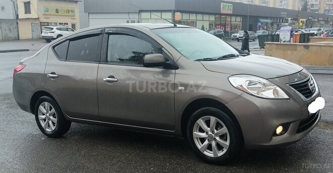 Nissan Sunny 2014, 172,453 km - 1.5 л - Bakı