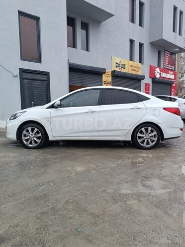 Hyundai Accent 2012, 100,000 km - 1.6 l - Bakı