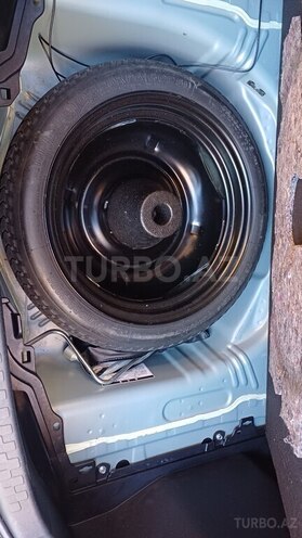 Toyota Prius C 2014, 69,000 km - 1.5 л - Gəncə