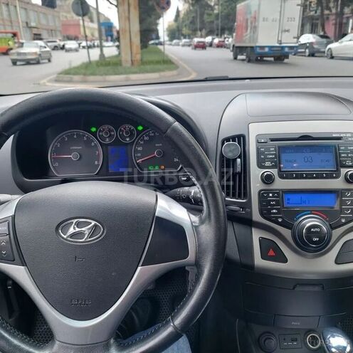 Hyundai i30 2010, 214,000 km - 1.6 л - Bakı