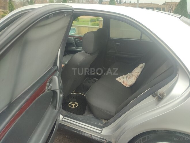 Mercedes E 220 1996, 347,950 km - 2.2 l - Masallı
