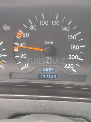 Mercedes E 220 1996, 347,950 km - 2.2 l - Masallı