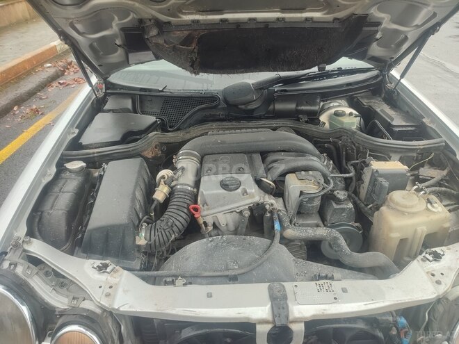 Mercedes E 220 1996, 347,950 km - 2.2 l - Masallı